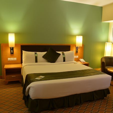 Holiday Inn Dar Es Salaam By Ihg Exterior photo