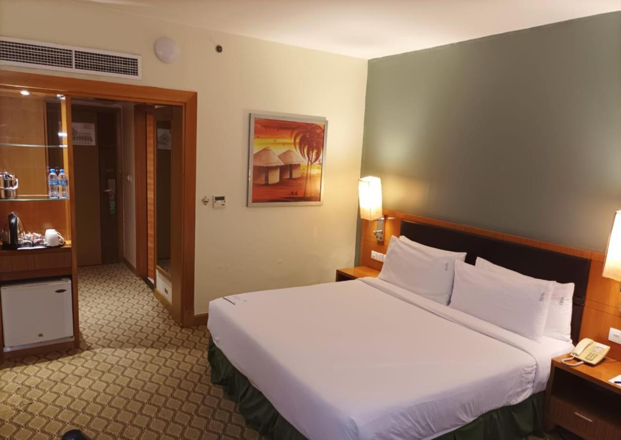 Holiday Inn Dar Es Salaam By Ihg Exterior photo